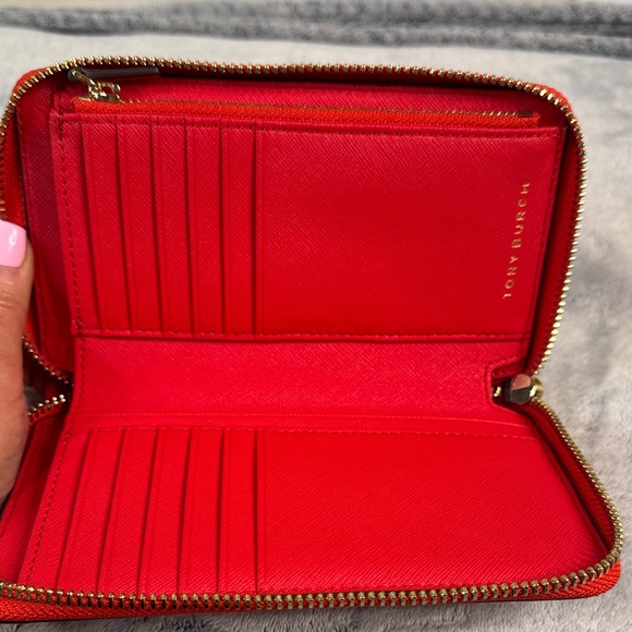 Tory Burch Emerson Medium Zip Around Wallet - Brilliant Red - Picture 8 of 12